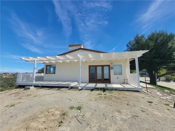 $3,500 | 24020 Oak Cir Drive, Wildomar, CA 92595