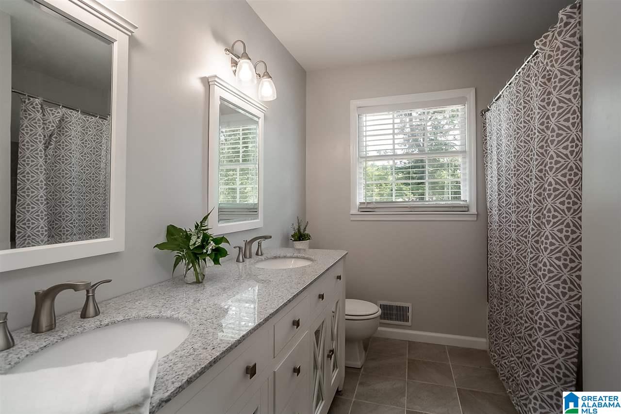 3553 Laurel View Lane Birmingham, AL 35243 - Photo 19 of 30