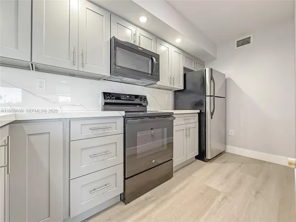 $2,350 | 8590 Southwest 212th Street, Unit 204, Cutler Bay, FL 33189