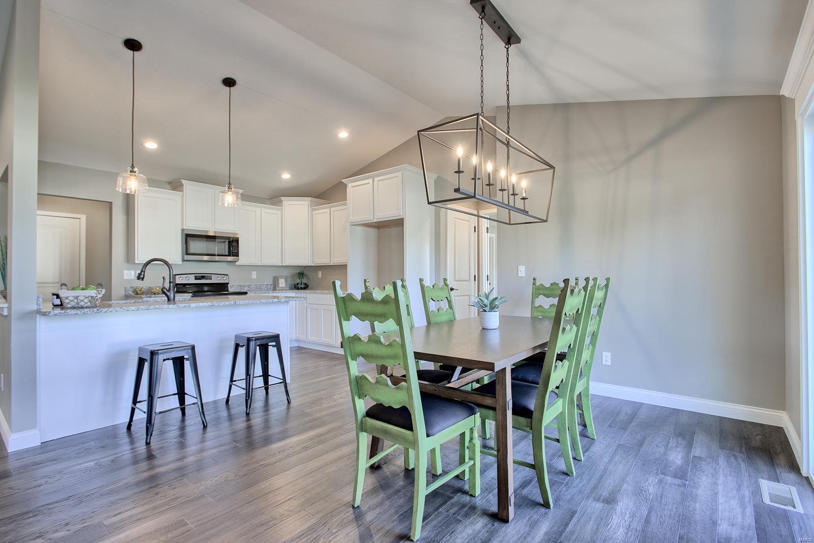 401 Cook Avenue Hamel, IL 62046 - Photo 8 of 61 Gallery Image 8