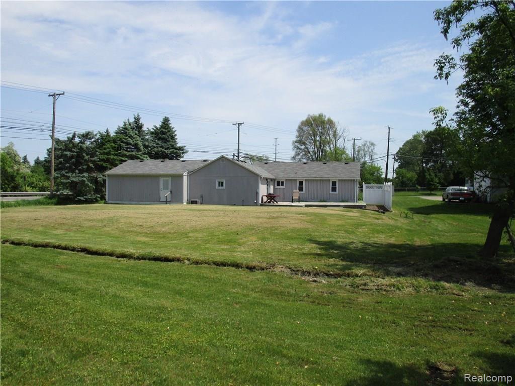 21865 Power Road Farmington, MI 48336 - Photo 24 of 29 IMG_7189.JPG