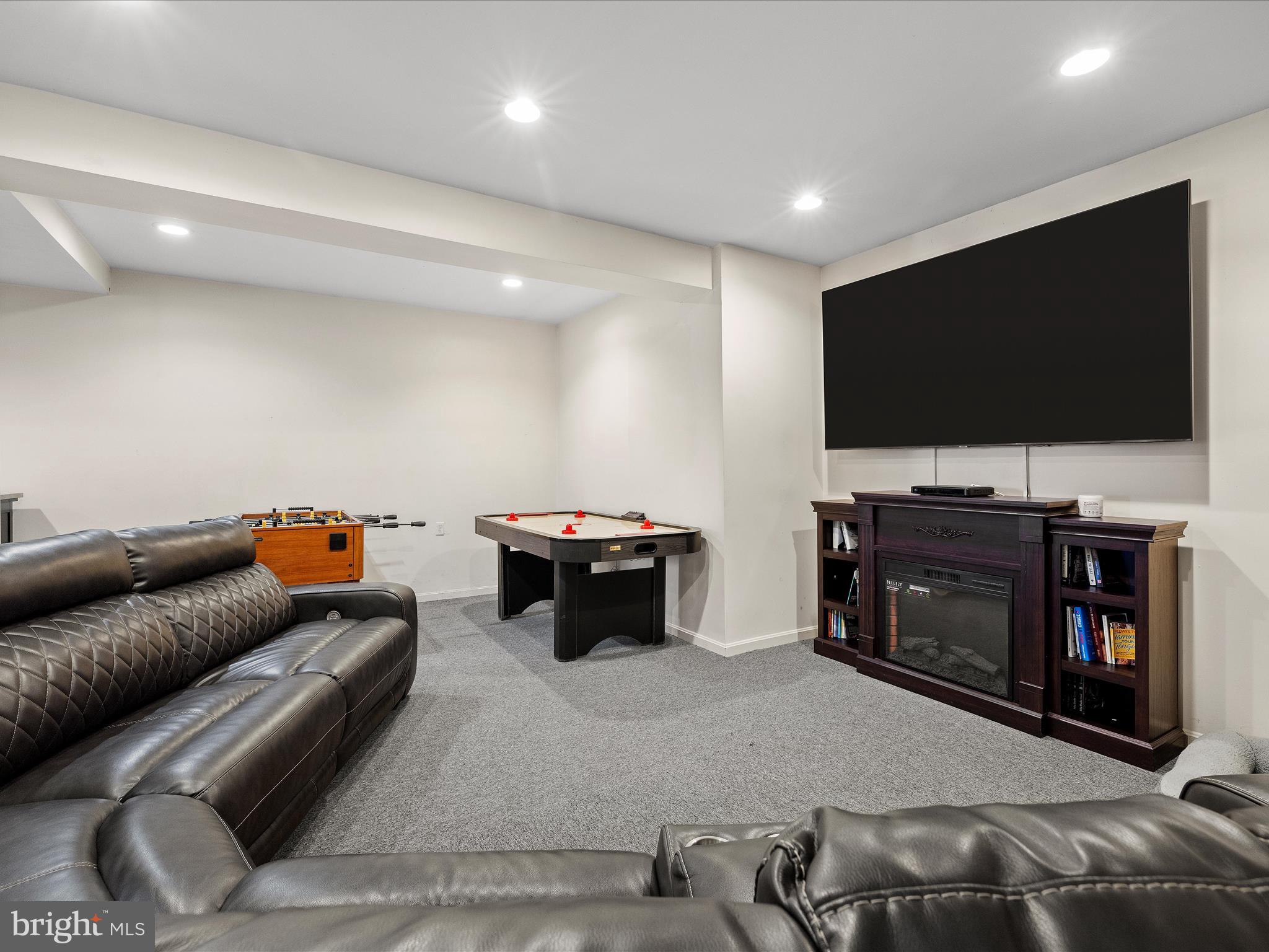 9317 Old Court Road Baltimore, MD 21244 - Photo 28 of 36 Recreation Room