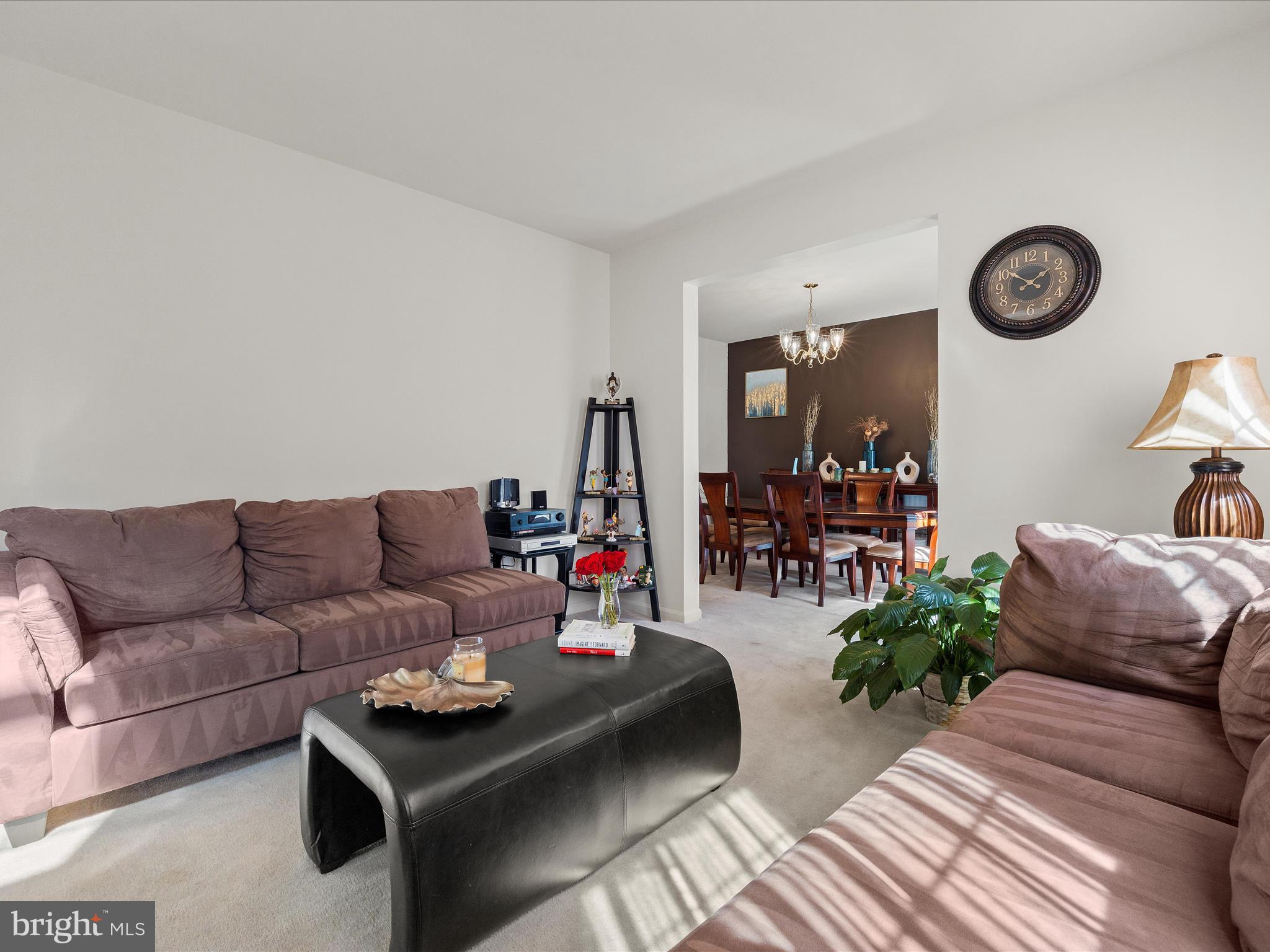 9317 Old Court Road Baltimore, MD 21244 - Photo 3 of 36 Living Room