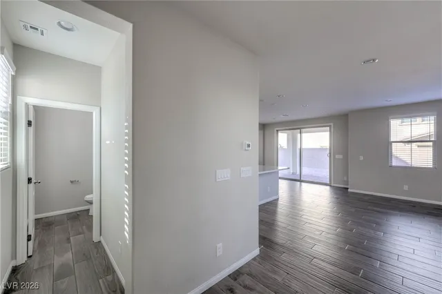 $2,595 | 10260 Bark Pine Court, Las Vegas, NV 89166