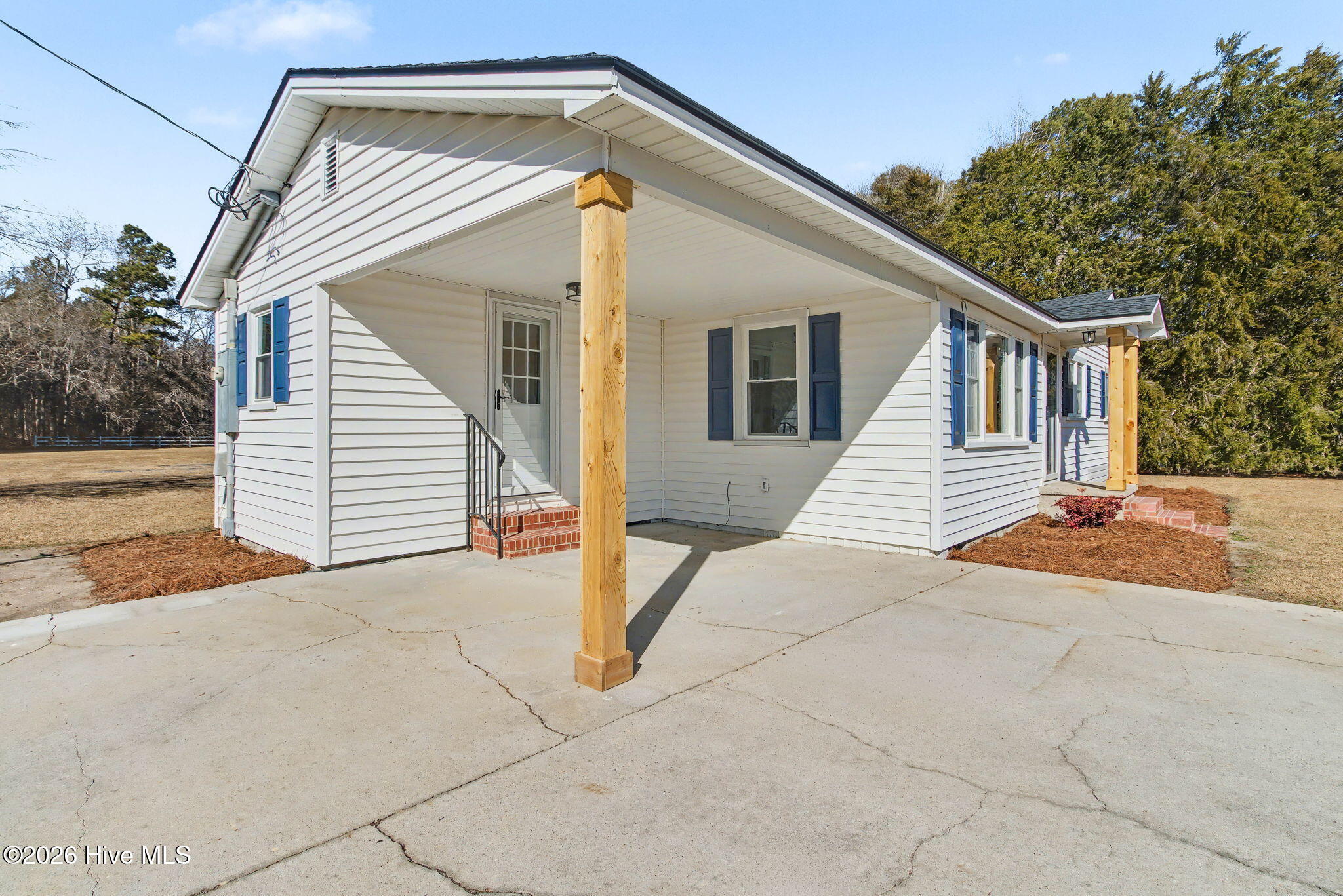 736 James Pait Road Bladenboro, NC 28320 - Photo 2 of 32 Attached Carport