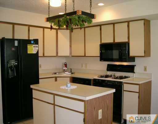269 Nebula Road Piscataway, NJ 08854 - Photo 3 of 8 Gallery Image 3
