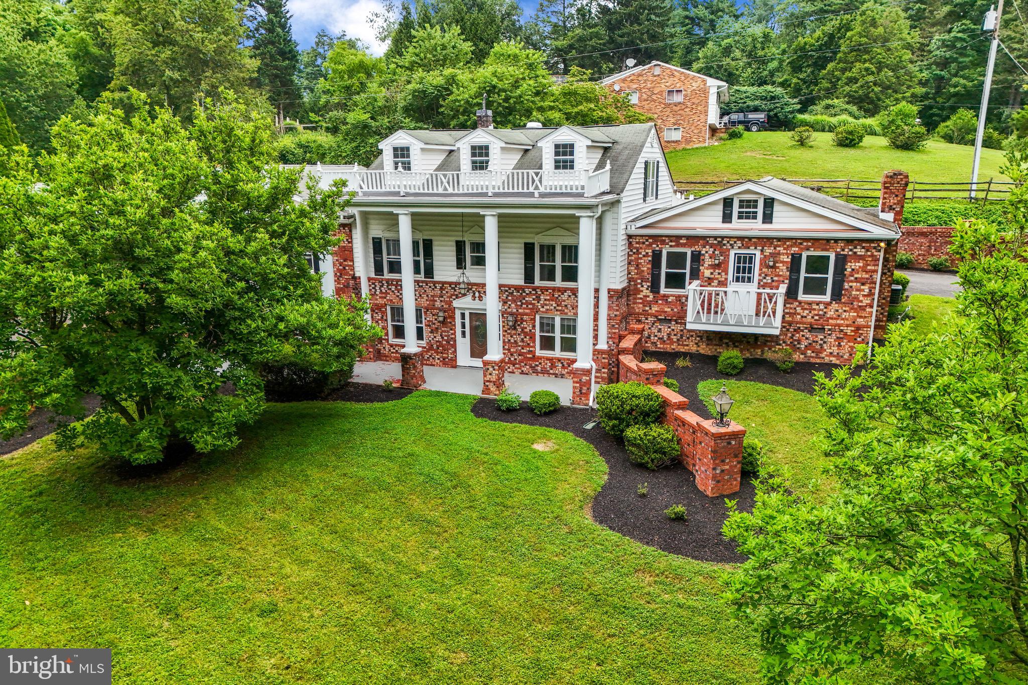 18189 Sands Road Purcellville, VA 20132 - Photo 4 of 145