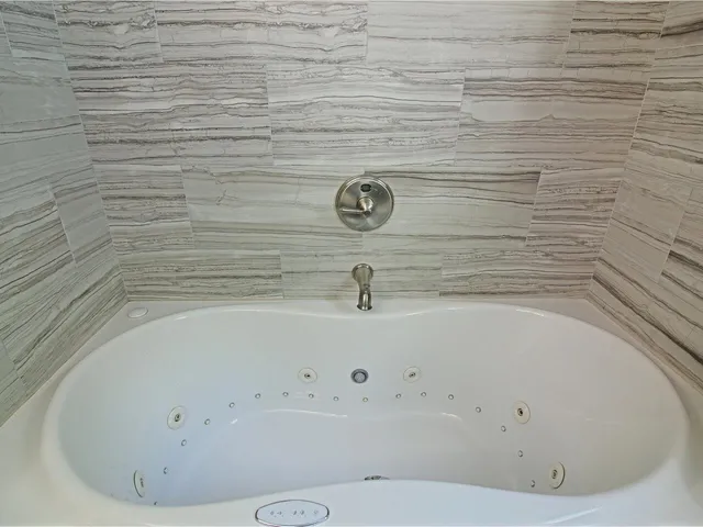 $469,900 | 86 N Road, Westford, VT 05494