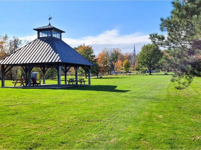 $469,900 | 86 N Road, Westford, VT 05494