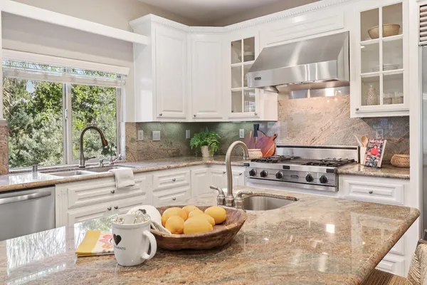 $1,295,000 | 1626 Arden Bluffs Lane, Carmichael, CA 95608