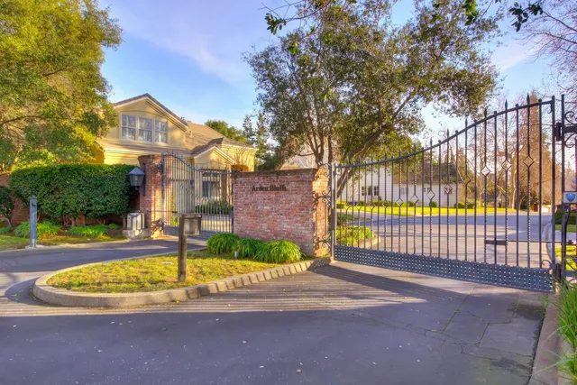 $1,295,000 | 1626 Arden Bluffs Lane, Carmichael, CA 95608