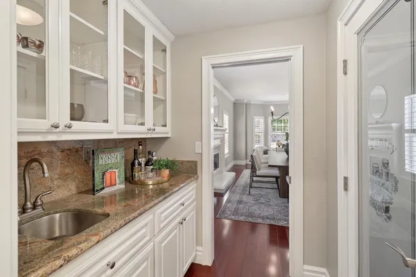 $1,295,000 | 1626 Arden Bluffs Lane, Carmichael, CA 95608