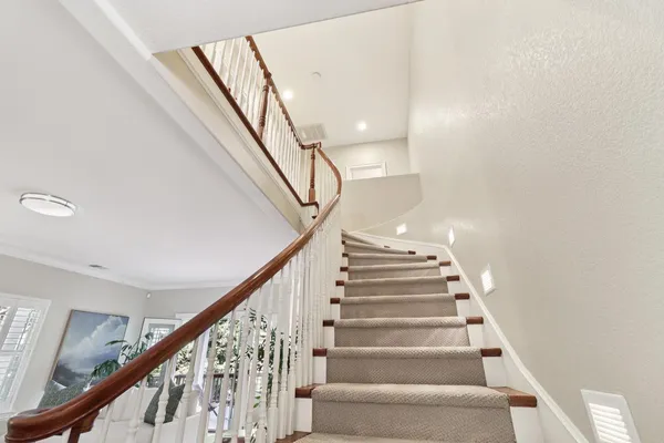 $1,295,000 | 1626 Arden Bluffs Lane, Carmichael, CA 95608