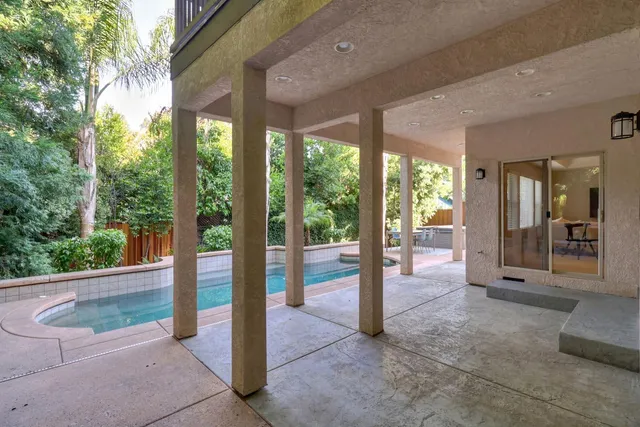 $1,295,000 | 1626 Arden Bluffs Lane, Carmichael, CA 95608