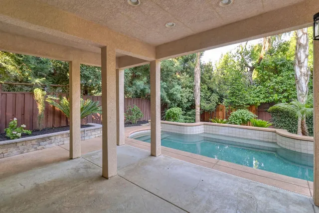 $1,295,000 | 1626 Arden Bluffs Lane, Carmichael, CA 95608