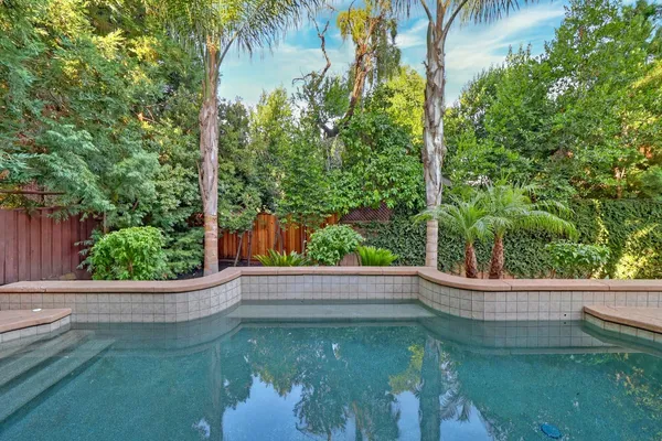 $1,295,000 | 1626 Arden Bluffs Lane, Carmichael, CA 95608