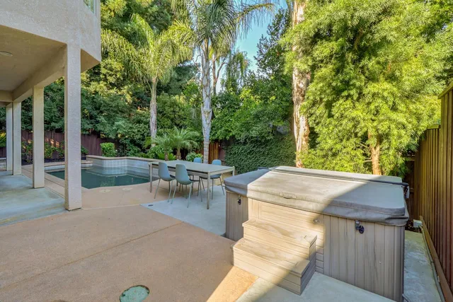 $1,295,000 | 1626 Arden Bluffs Lane, Carmichael, CA 95608