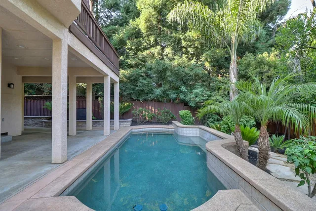 $1,295,000 | 1626 Arden Bluffs Lane, Carmichael, CA 95608