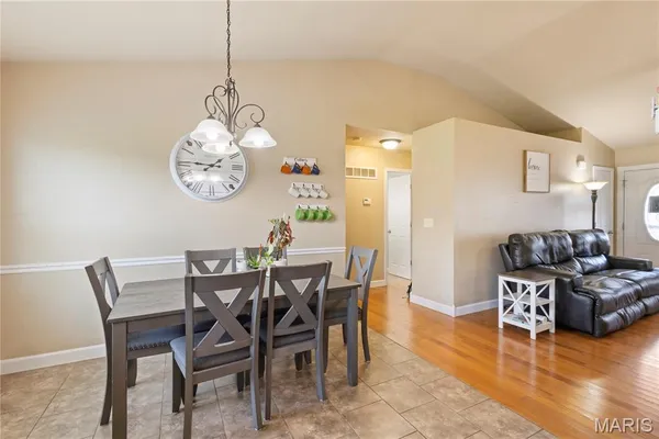 $274,900 | 365 Mark Avenue, Jackson, MO 63755