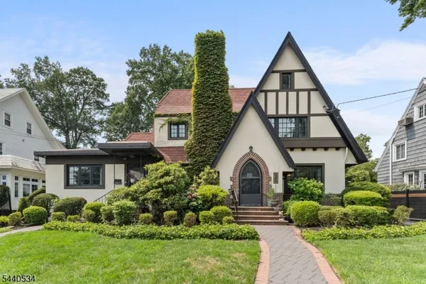 $924,999 | 562 Irvington Avenue, Elizabeth, NJ 07208
