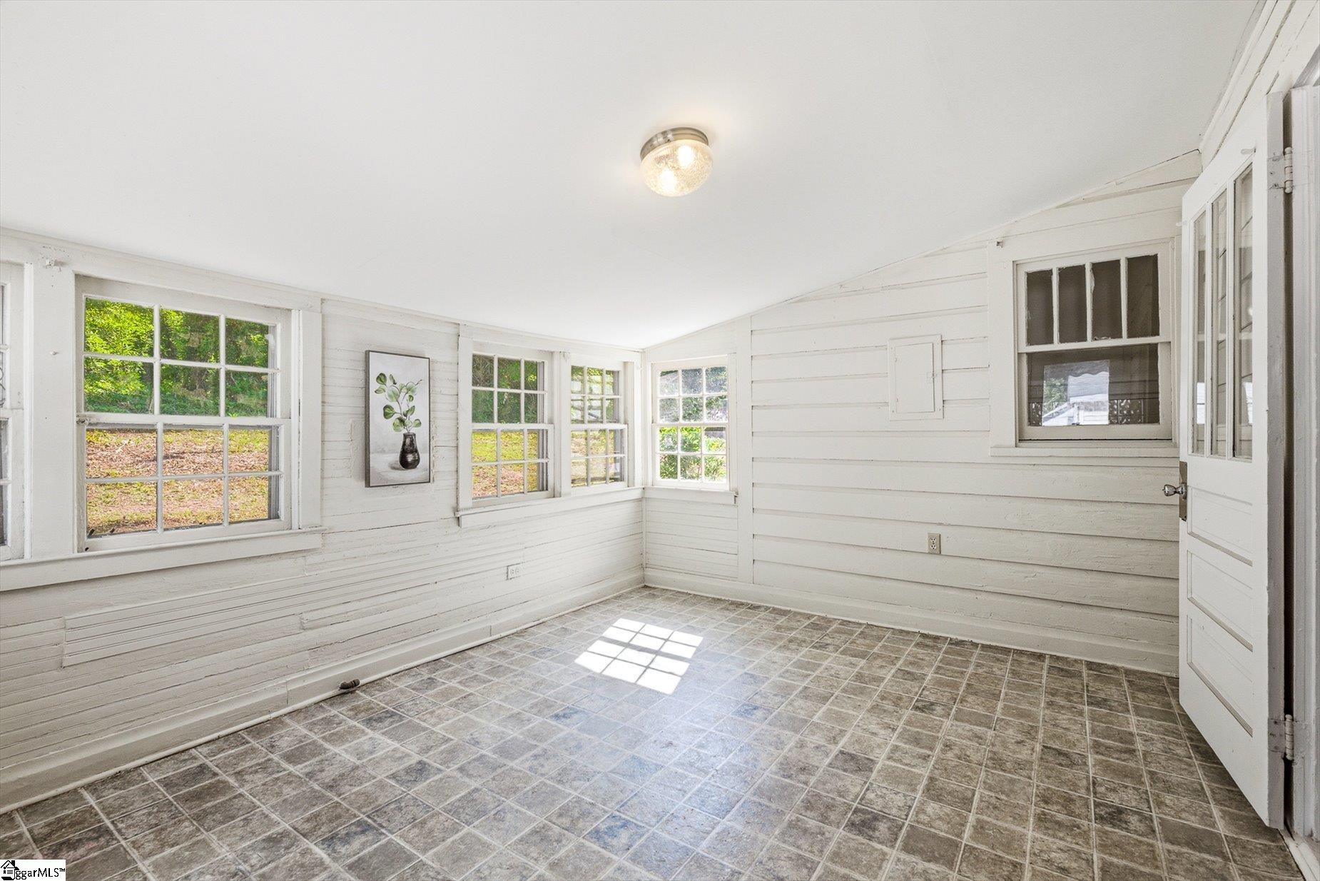 524 Church Street Laurens, SC 29360 - Photo 30 of 35