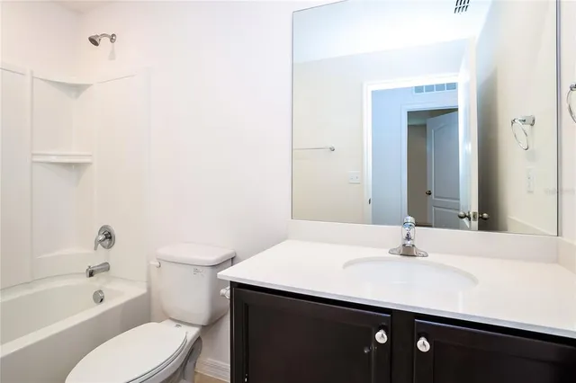 $2,130 | 1674 Hideaway Flat Street, Mascotte, FL 34753