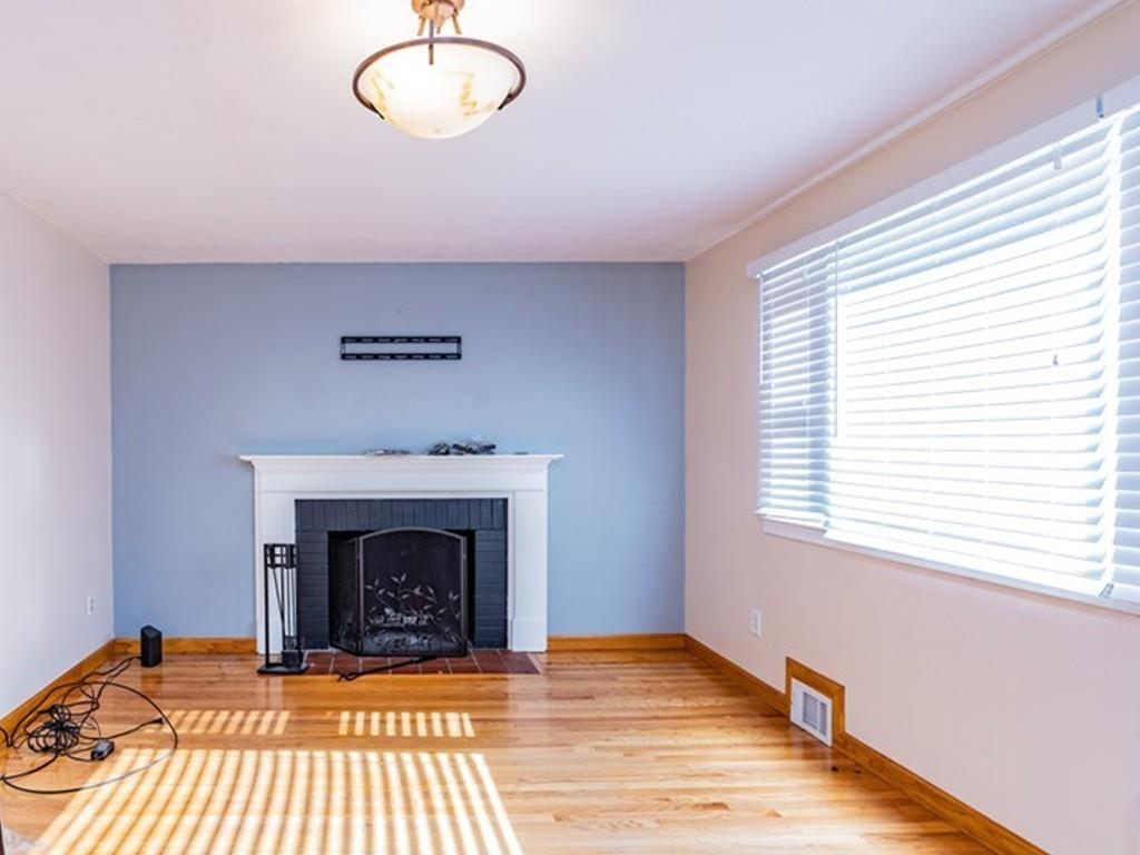 59 Garcia Street Springfield, MA 01129 - Photo 3 of 13 Gallery Image 3