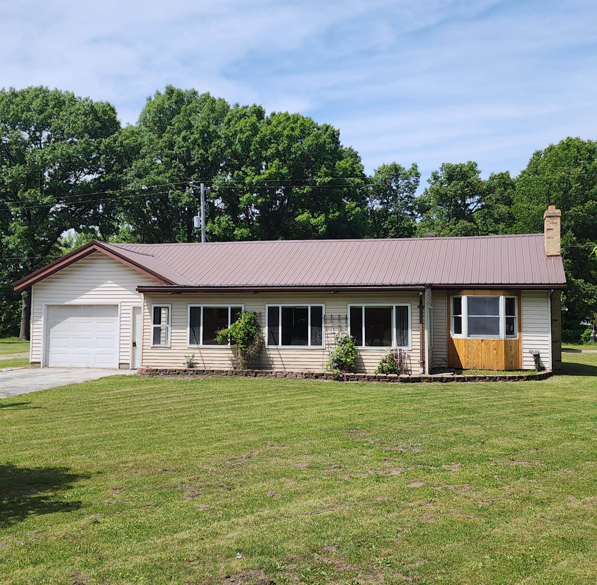 1745 East Anderson Road Linwood, MI 48634 - Photo 1 of 23