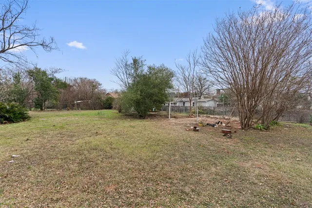 $525,000 | 1731 Hillcrest Lane, Austin, TX 78721