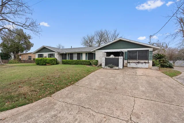 $525,000 | 1731 Hillcrest Lane, Austin, TX 78721
