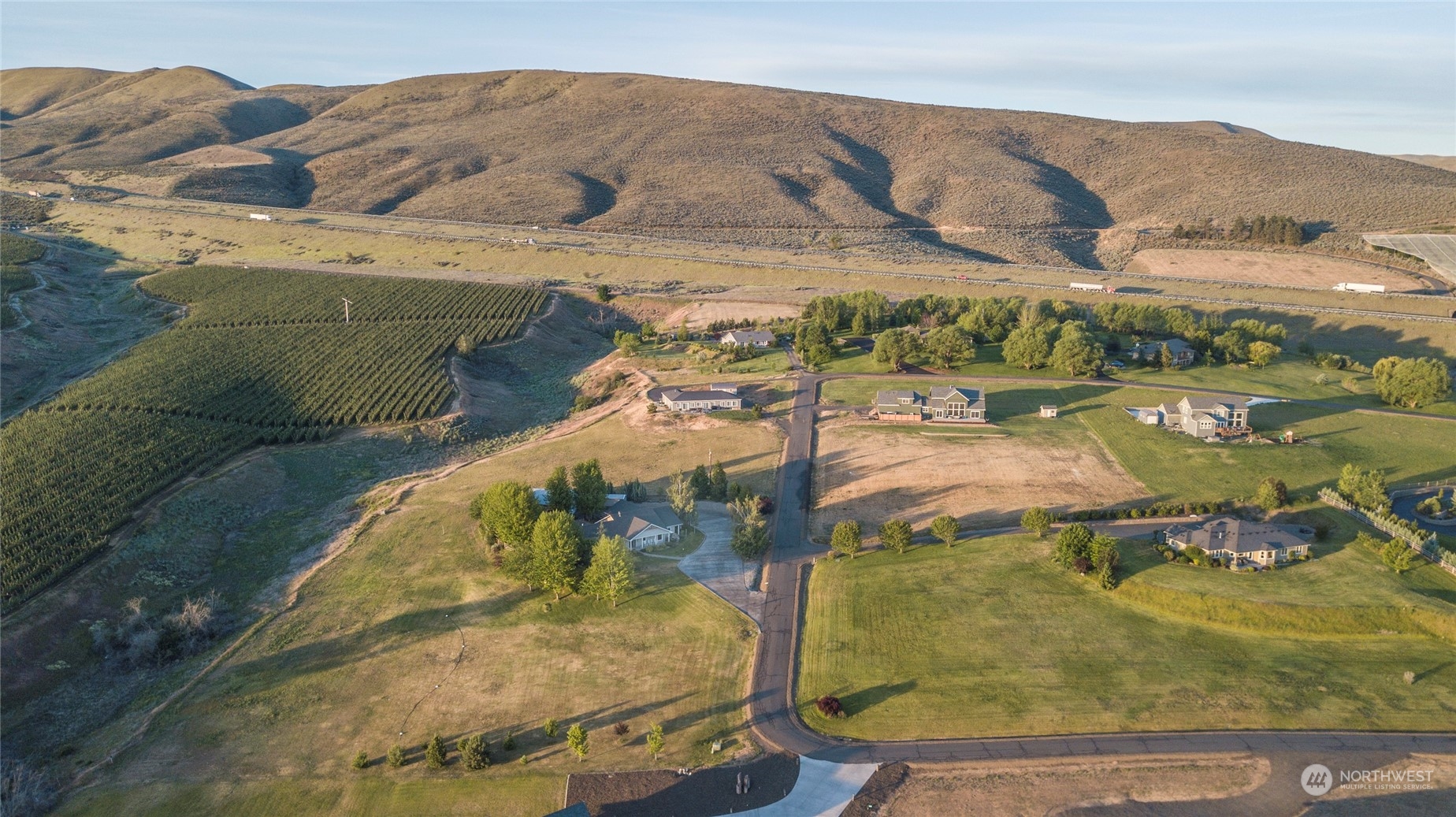 321 Edgemont Loop Road Ellensburg, WA 98926 - Photo 3 of 40 Gallery Image 3