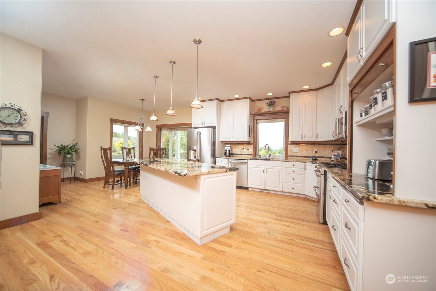 321 Edgemont Loop Road Ellensburg, WA 98926 - Photo 9 of 40 Gallery Image 9