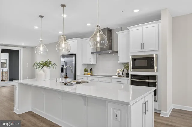 $3,895 | 21791 Express Terrace, Ashburn, VA 20147