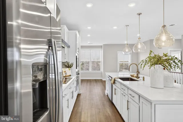 $3,895 | 21791 Express Terrace, Ashburn, VA 20147