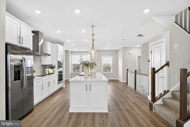 $3,895 | 21791 Express Terrace, Ashburn, VA 20147