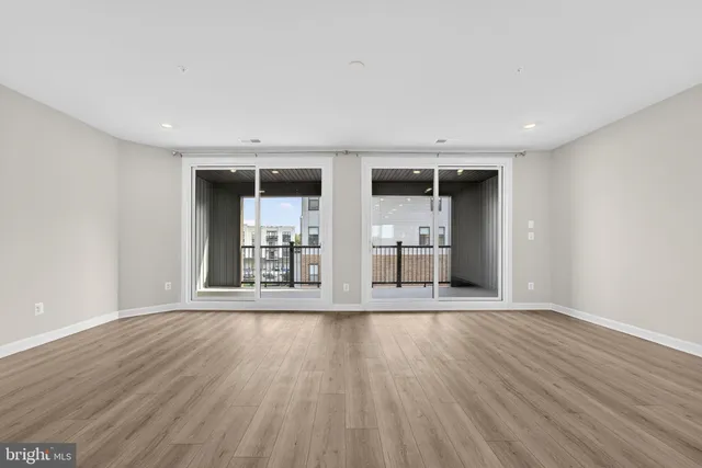 $3,895 | 21791 Express Terrace, Ashburn, VA 20147