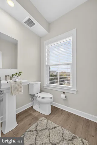 $3,895 | 21791 Express Terrace, Ashburn, VA 20147