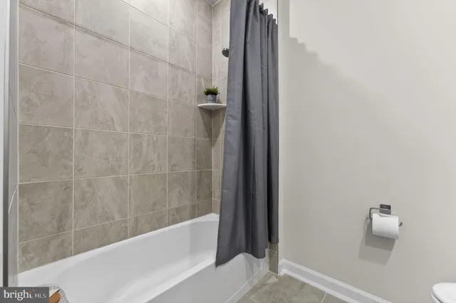 $3,895 | 21791 Express Terrace, Ashburn, VA 20147