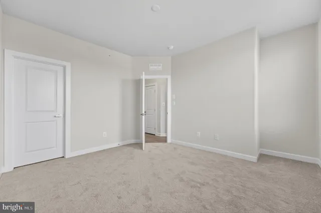 $3,895 | 21791 Express Terrace, Ashburn, VA 20147