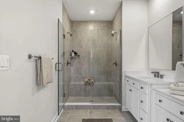 $3,895 | 21791 Express Terrace, Ashburn, VA 20147