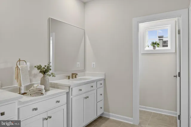 $3,895 | 21791 Express Terrace, Ashburn, VA 20147