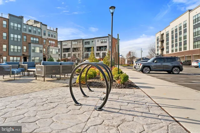 $3,895 | 21791 Express Terrace, Ashburn, VA 20147