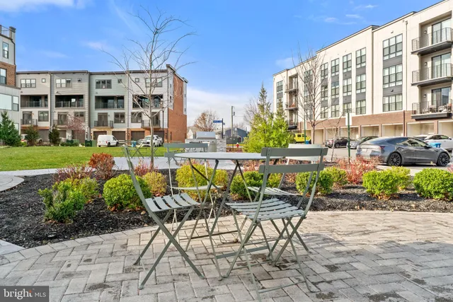 $3,895 | 21791 Express Terrace, Ashburn, VA 20147