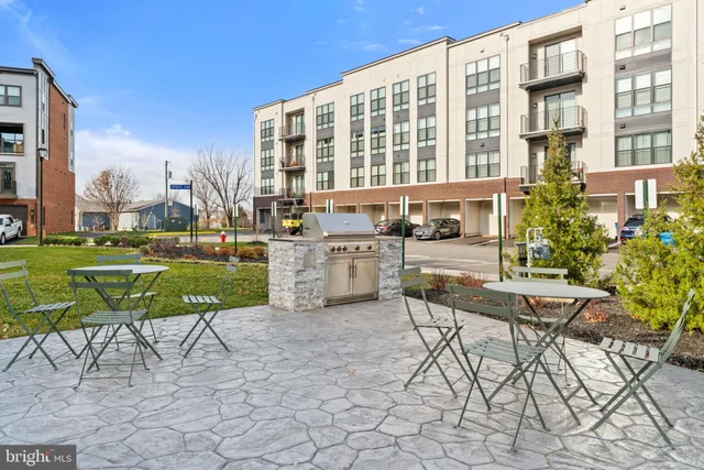 $3,895 | 21791 Express Terrace, Ashburn, VA 20147