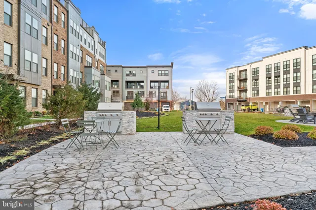 $3,895 | 21791 Express Terrace, Ashburn, VA 20147