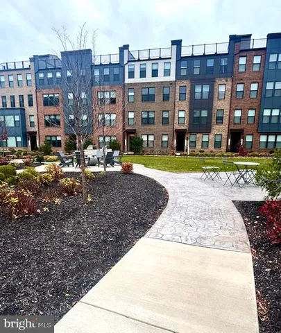 $3,895 | 21791 Express Terrace, Ashburn, VA 20147