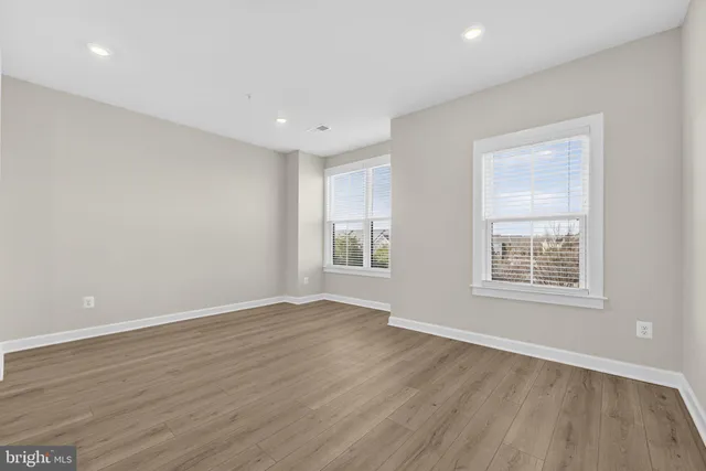 $3,895 | 21791 Express Terrace, Ashburn, VA 20147