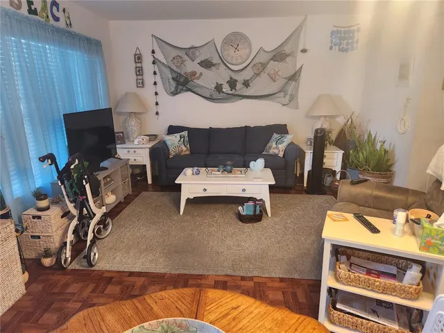 $99,900 | 2459 Columbia Drive, Unit 21, Clearwater, FL 33763