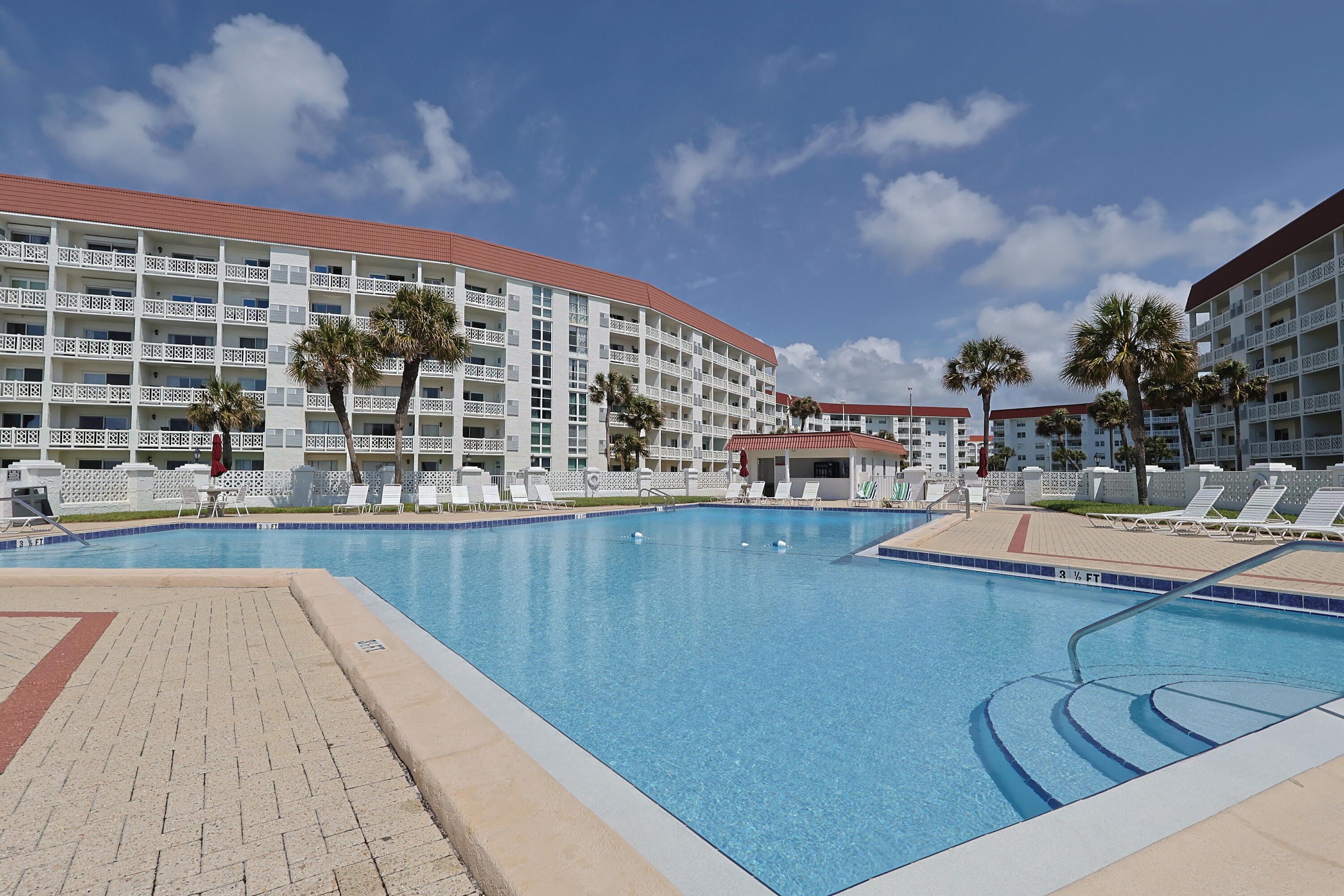 909 Santa Rosa Boulevard, Unit 528 Fort Walton Beach, FL 32548 - Photo 47 of 66 a view of swimming pool from a balcony