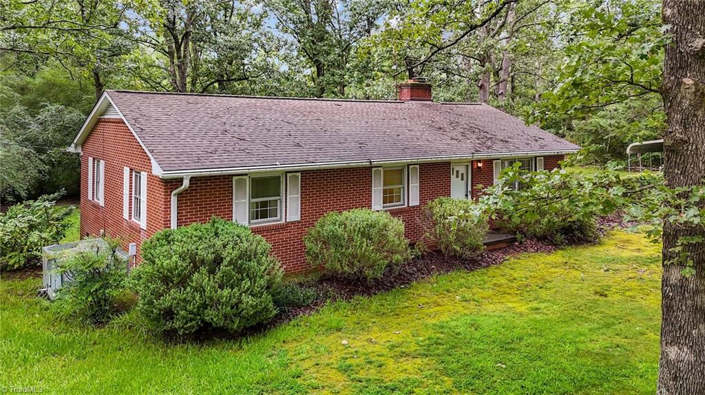 6021 Church Road Graham, NC 27253 - Photo 4 of 36 Gallery Image 4